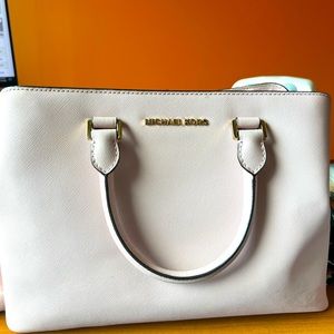 Michael kors purse and wallet for sale